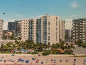 Ocean front vacation apartment, Hollywood Beach, Florida