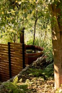 The Loft - Hot Tub, Views & Nature Escape