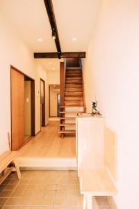 OneStay一宿 無料駐車場 駅徒歩2分 和モダン一軒家 小庭付き 静か お子様連れに優しい 名古屋駅近