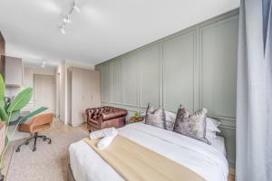 Executive studio apartment -Rosebank