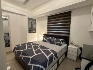 Oval View Residencies By C
