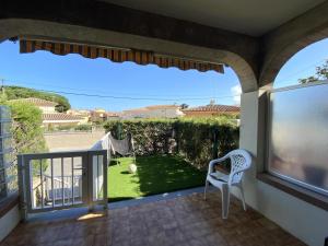 Casa familiar con piscina a 5 min de la playa de Riells - HISP-7-46