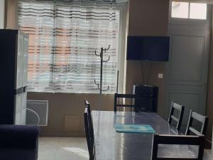 Appartement calme 4-6 personnes proche centre - Parking - FR-1-234-352