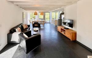 Gorgeous Home In Röbel With Sauna