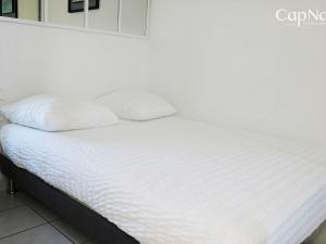 Appartement 2 pièces climatisé avec parking et terrasse au Cap dAgde - FR-1-867-4