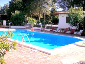 Villa apartment for 10 in Sicily