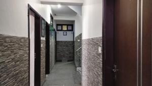 McLeod Ganj Best hotel Royal india #Cheapest hotel #Mountain View# Near Dalai Lama temple 100m