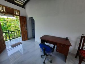 Four Seasons Surf Villa