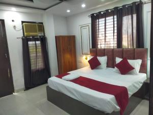 Hotel Celebration home