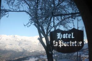 Hotels Hotel La Portette : photos des chambres