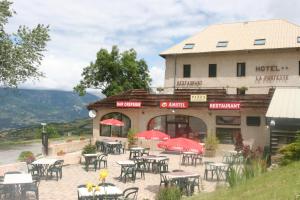 Hotels Hotel La Portette : photos des chambres