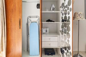 Sunny Studio with Pool, Gym & Sauna in Dubai Escape