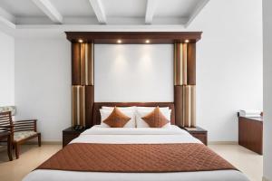 Hotel Clark Height