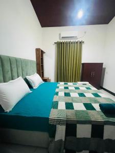 Golden Paradise Transit Hotel
