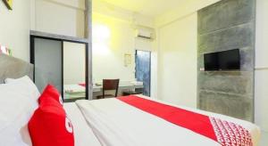 OYO 412 7 Days Hotel