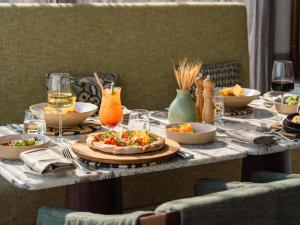 Four Seasons Safari Lodge Serengeti