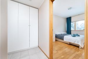 2BR, Parking Included, Wi-Fi, next to Old Town