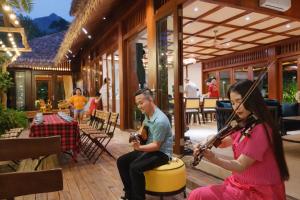 Orchid Villa & Homestay Farm Lăng Cô