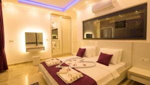 Kalkan 2 bedroom secluded villa with private pool hot tub