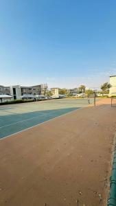 Stunning apartment with a garden