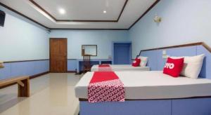 OYO 75334 Train Hotel