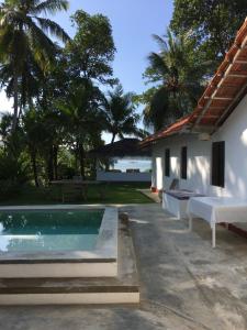 Cinnamon lodge rooms