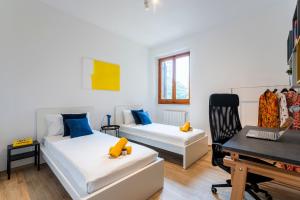 Cozy 2 bedrooms Home, 8 Airport, 15 Center