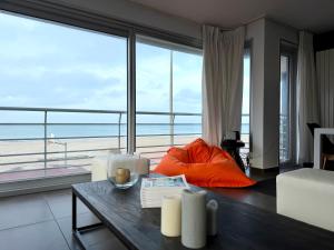 La Croisette 0101 - Vue Mer