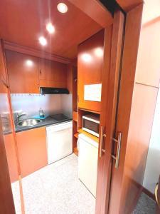 Goldstar Resort & Suites