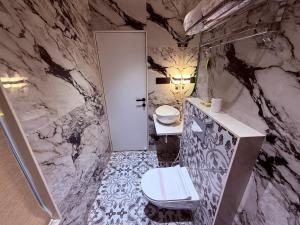 Hotel Stellar Suites Dombivli - Couple Friendly - Comfort and Premium Stay