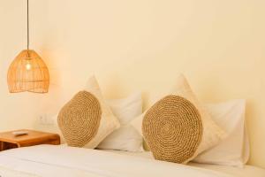 Modern 2BR Oasis with Pool in Balangan