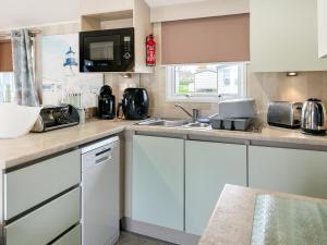 H And D Greenan Village