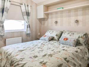 H And D Greenan Village