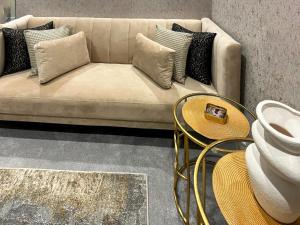 Oasis Boutique - Uk51036