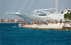 Awesome Apartment In Privlaka With Wifi