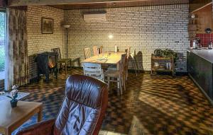 Awesome Home In Allingåbro With Wifi