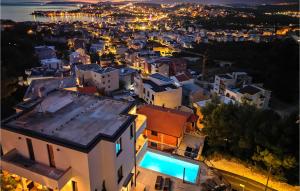 Beautiful Home In Podstrana