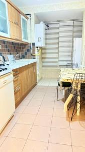 Apartment with jacuzzi close to Anıtkabir, metro and Atakule
