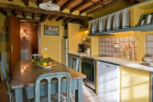 Traditionelt Landsted I Bakkerne Ved Lucca