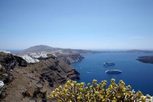 Honeymoon Petra Villas Santorini Greece