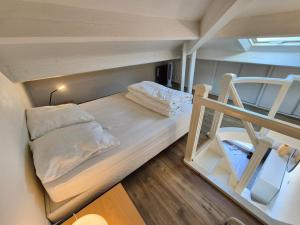 Duplex contemporain, climatisation à deux pas de la mer