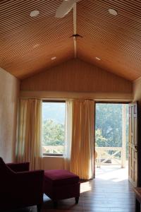 High Bank Himalayan Retreat