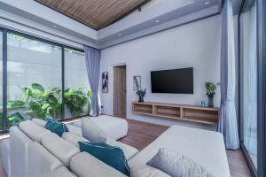 Stylish 2BR Naiton Aileen Villa w Private Pool