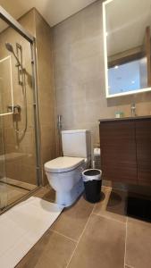 STAY BY LATINEM Luxury 1BR Holiday Home CVR A 1410 near Downtown