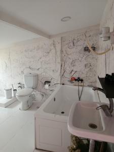 Galata Comfortable 12 Suits