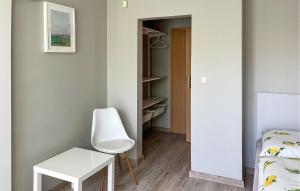 Awesome Apartment In Rowy With Swimming Pool