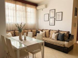 Villa Behar - Beachfront Apartment