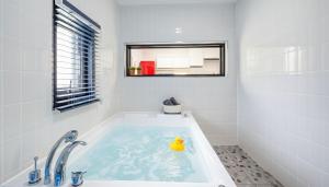 Gosung Shalala Private Pool & Spa Villa