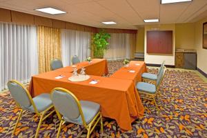 Holiday Inn Express Hotel Clearwater East - ICOT Center by IHG