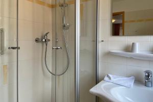 Bohn Kiebitz, Mittelstraße